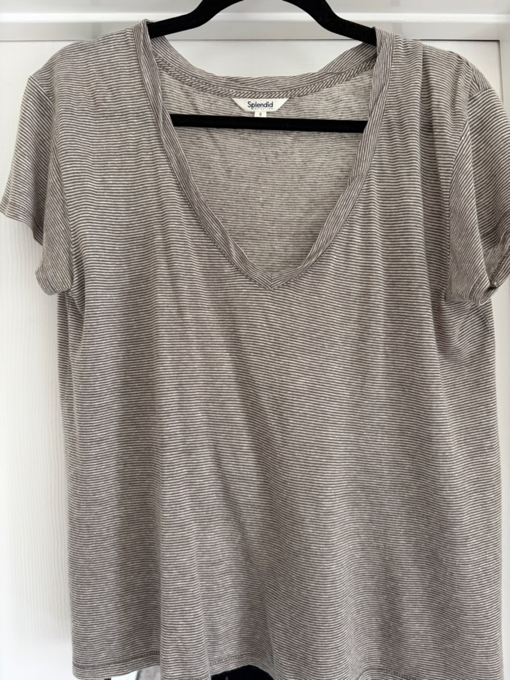 Splendid Black & White Striped V-Neck T-Shirt – Excellent Condition